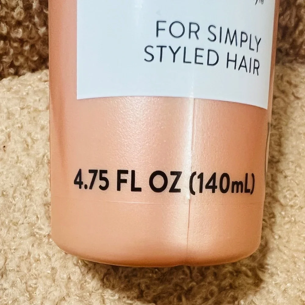 Lot of 2 Suave Anti-Frizz Smoothing Serum For Simply Styled Hair 4.75 oz Each